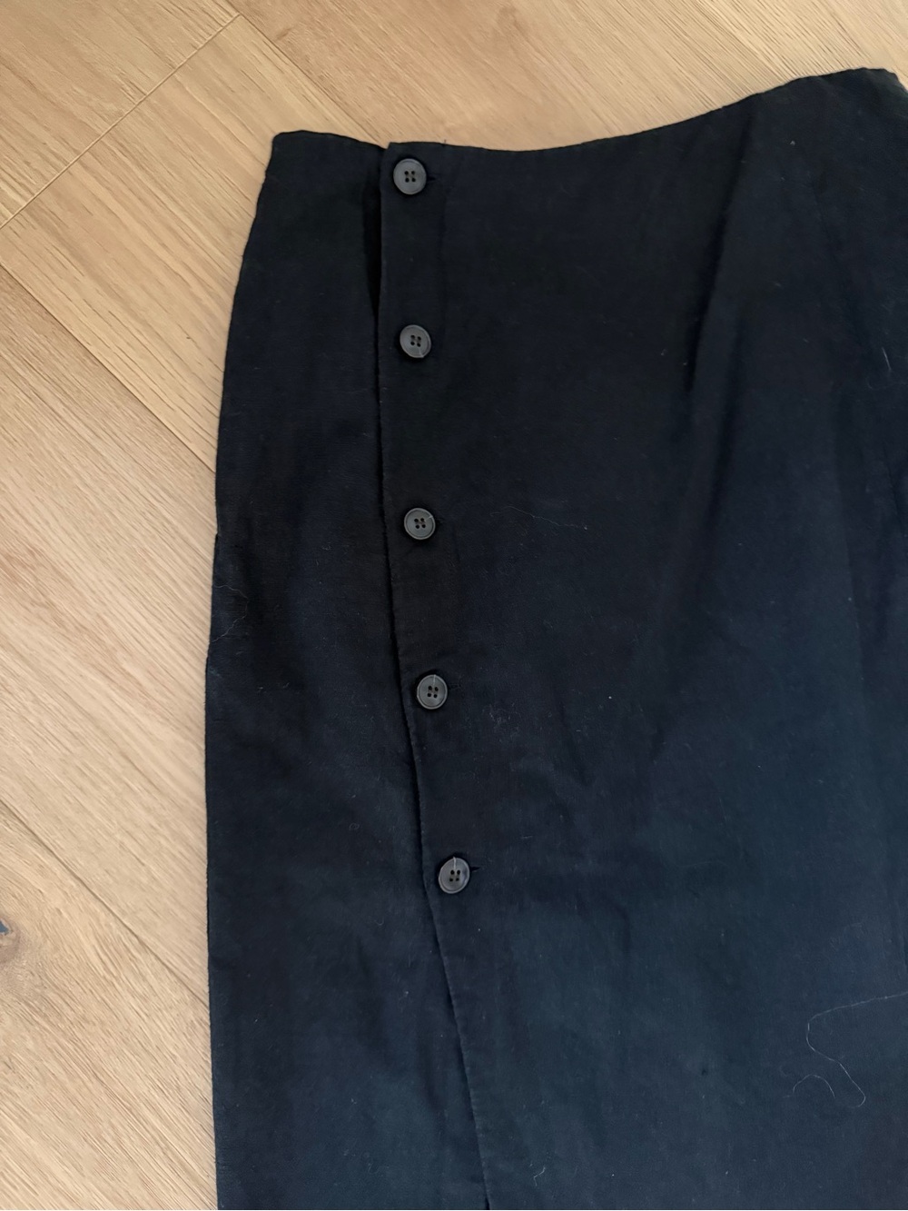 Madewell Black Button-Front Midi Skirt - Picture 2 of 3